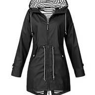 Wasserdichte Jacke mit Kapuze