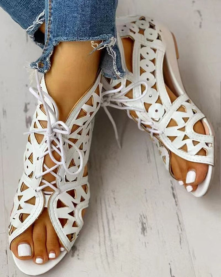 W&W Mode | Flache Sandalen Im Ethnischen Stil Mit Aussparung