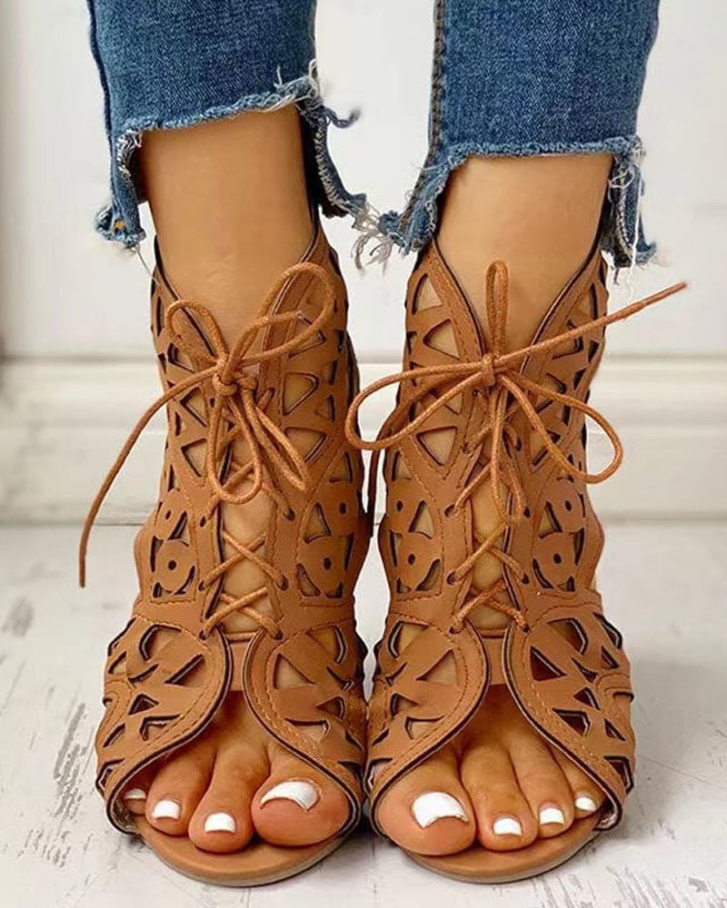 W&W Mode | Flache Sandalen Im Ethnischen Stil Mit Aussparung