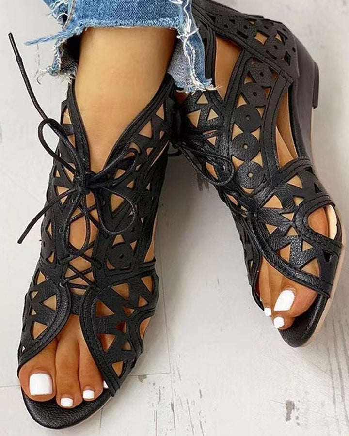 W&W Mode | Flache Sandalen Im Ethnischen Stil Mit Aussparung