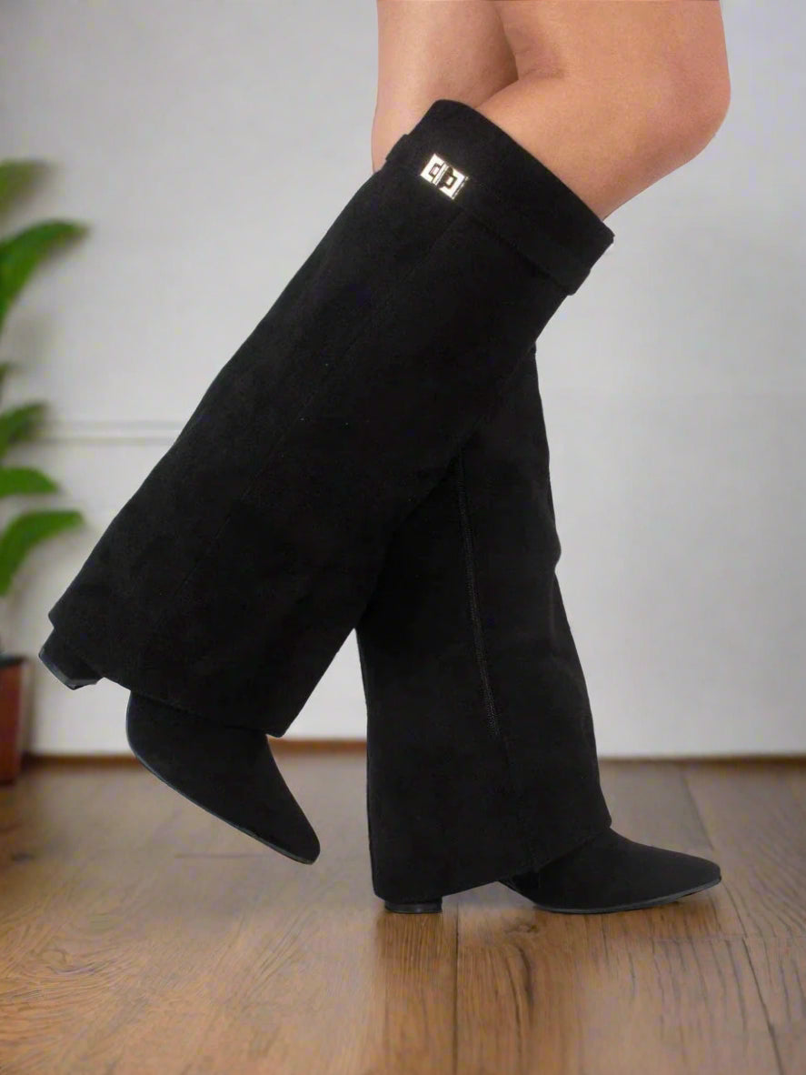 W&W Mode | Hohe Stiefel Für Damen Mit Verstecktem Absatz Und Modernem Design