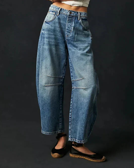 W&W Mode | Mitteltaillierte Röhrenjeans für Frauen