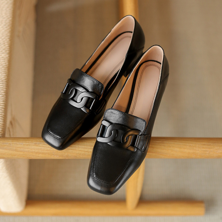 W&W Mode | Bequeme Schuhe mit Mittlerem Absatz und Fußgewölbeunterstützung