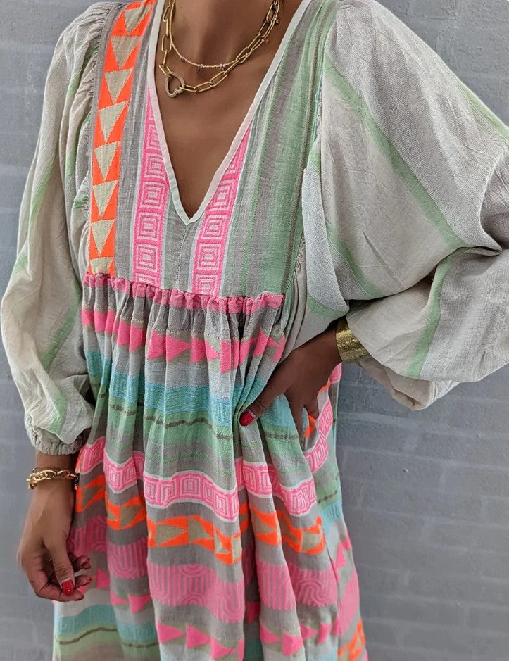 WW | Maxi-Kleid mit Langen Ärmeln und V-Ausschnitt