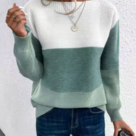 – Eleganter dreifarbiger Pullover
