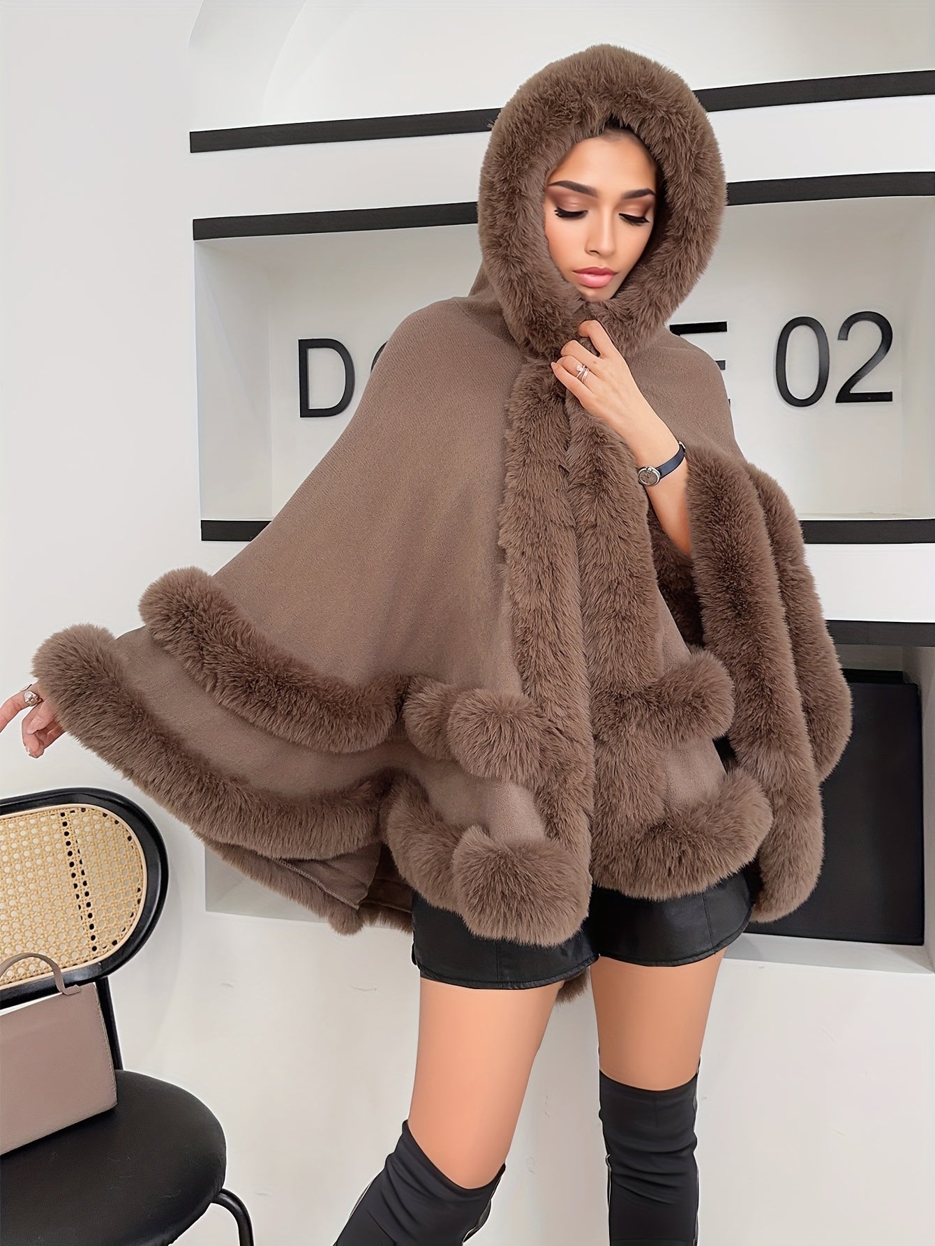 WW | Oversize-Fellcape-Mantel für Damen
