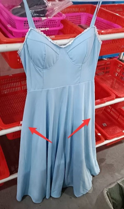 WW | Ärmelloses V-ausschnitt Kleid Mit Puffärmel