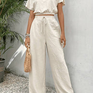 WW | Chic Crop Top T-Shirt und Hochbundhose