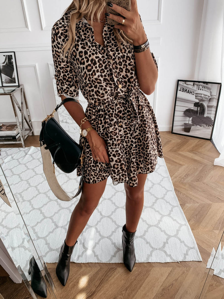 WW | Wickel vorne Kurzarm Mini Kleid
