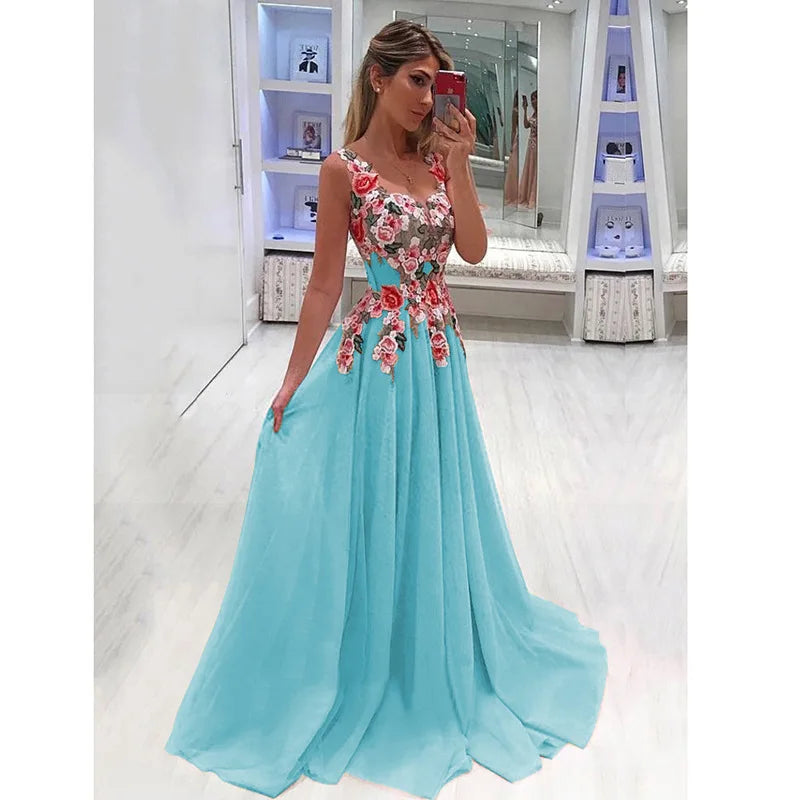 WW | Maxi Kleid mit Blumenstickerei