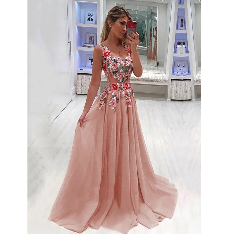 WW | Maxi Kleid mit Blumenstickerei