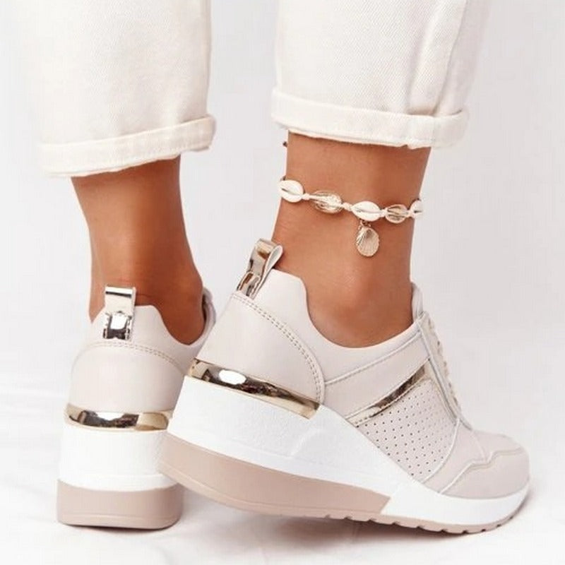 WW | Schicke Keilabsätze mit Metallic-Akzenten für Damen