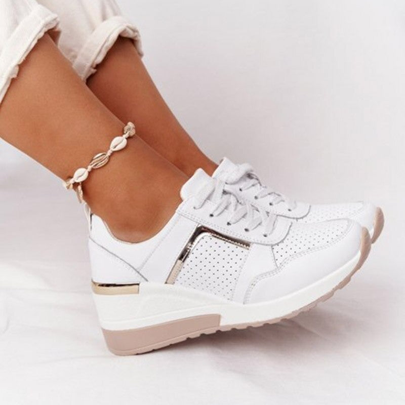 WW | Schicke Keilabsätze mit Metallic-Akzenten für Damen