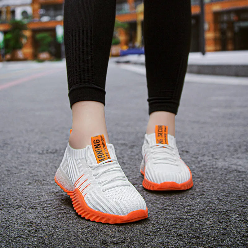 WW | Sportliche Sneakers