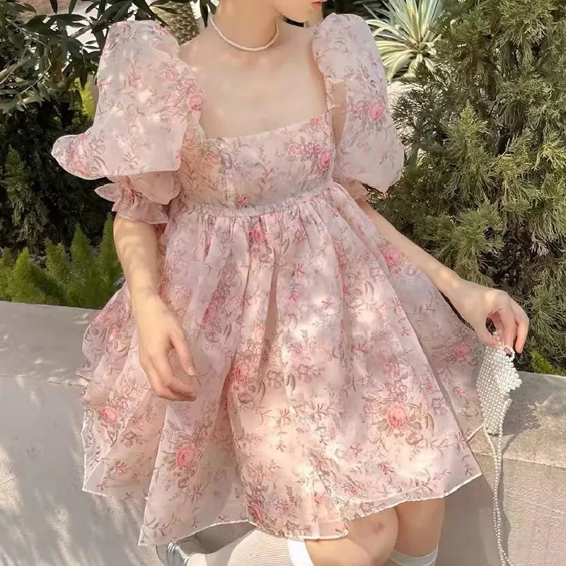 Wolff | Blumenkleid mit Puffärmeln und eckigem Ausschnitt