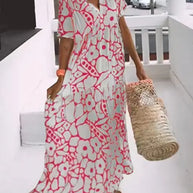 Entspanntes Sommerkleid mit Blumen