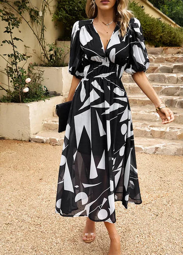 Elegantes buntes Kleid