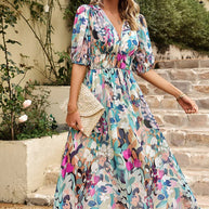 Elegantes buntes Kleid