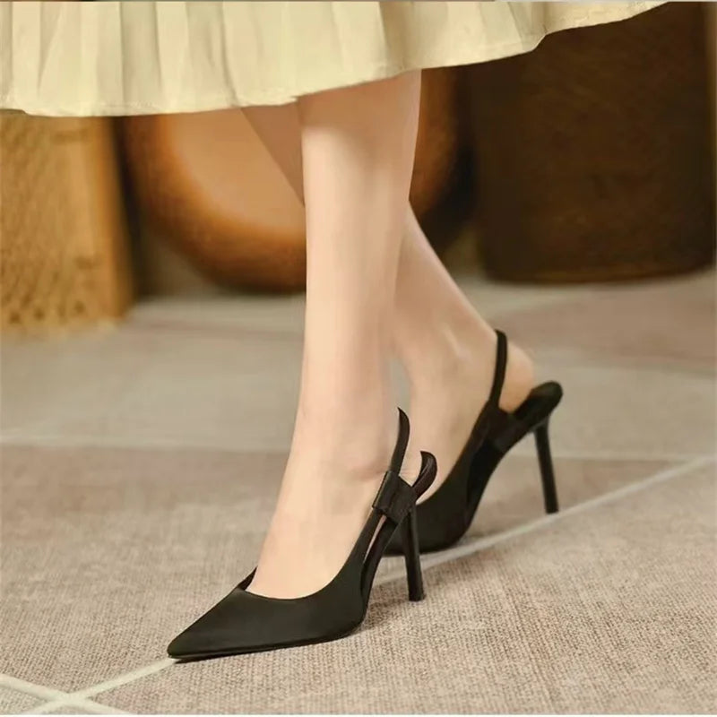 W&W Mode | Elegante Slingback Pumps