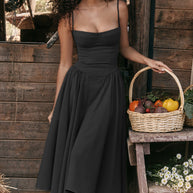 WW | Taillenformendes Sommerkleid