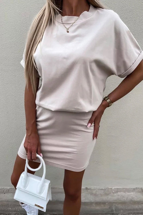 WW | Rosiedress Rundhals Kurzarm Tailliertes Uni Mini Kleid