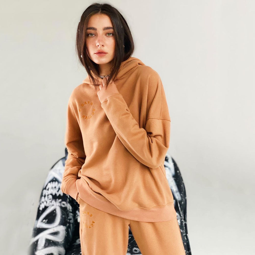Damen bequemer Kapuzenpullover und Jogginghose WW