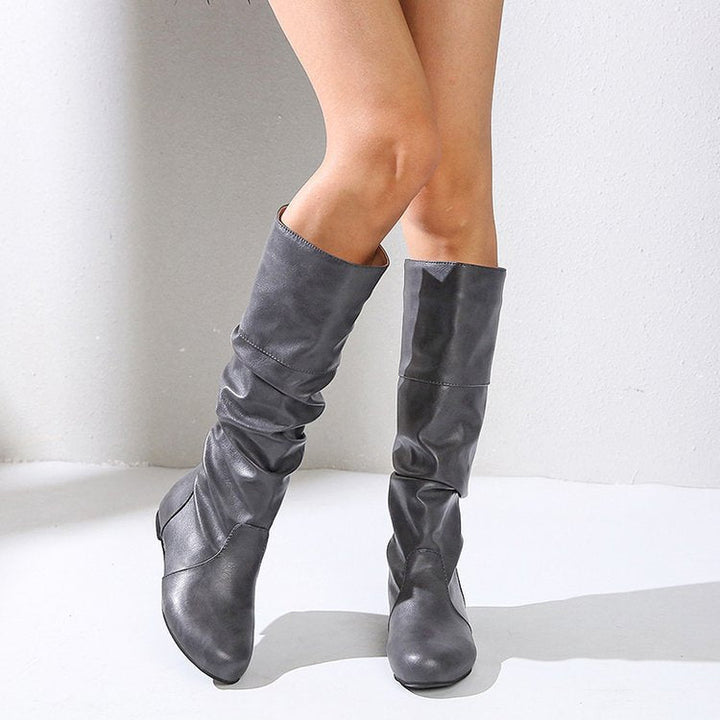 Damen elegante Stiefel mit modernem Falten-Design und komfortablem Blockabsatz W&W Mode