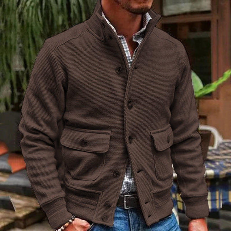 Modische Jacke mit hohem Kragen