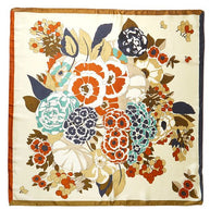WW | Seidentuch mit Blumenmuster und Quadratform