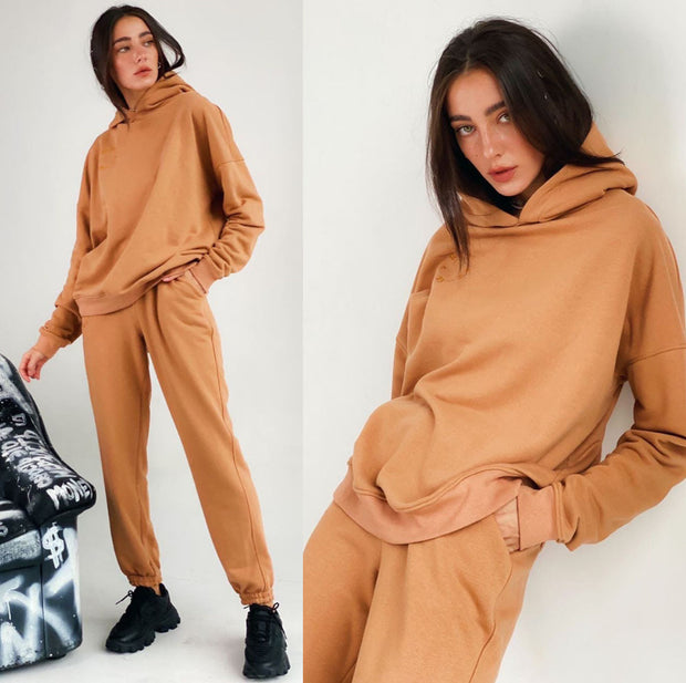 Damen bequemer Kapuzenpullover und Jogginghose WW