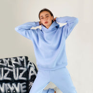 Damen bequemer Kapuzenpullover und Jogginghose WW