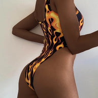 WW mit feurigem Flammenprint