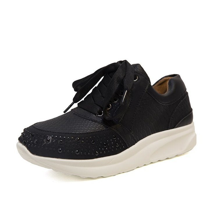 Damen Sportliche Sneakers mit Glitzerelementen und ergonomischer Sohle W&W