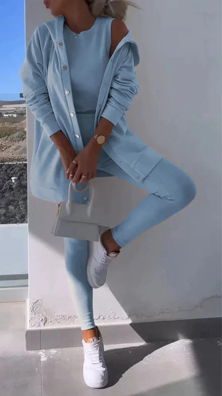 W&W Mode - Dreiteiliges Set bestehend aus einer Strickjacke mit Kapuze, einem Oberteil und einer Hose