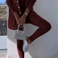 W&W - Dreiteiliges Set bestehend aus einer Strickjacke mit Kapuze, einem Oberteil und einer Hose