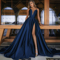 Damen A-Linien Maxikleid mit tiefem V-Ausschnitt und elegantem Schlitz WW