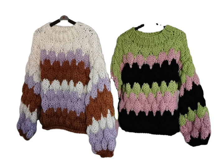 Damen modischer Grobstrickpullover mit farbenfrohem Wellenmuster und großzügigen Ärmeln W&W Mode