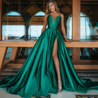 Damen A-Linien Maxikleid mit tiefem V-Ausschnitt und elegantem Schlitz WW