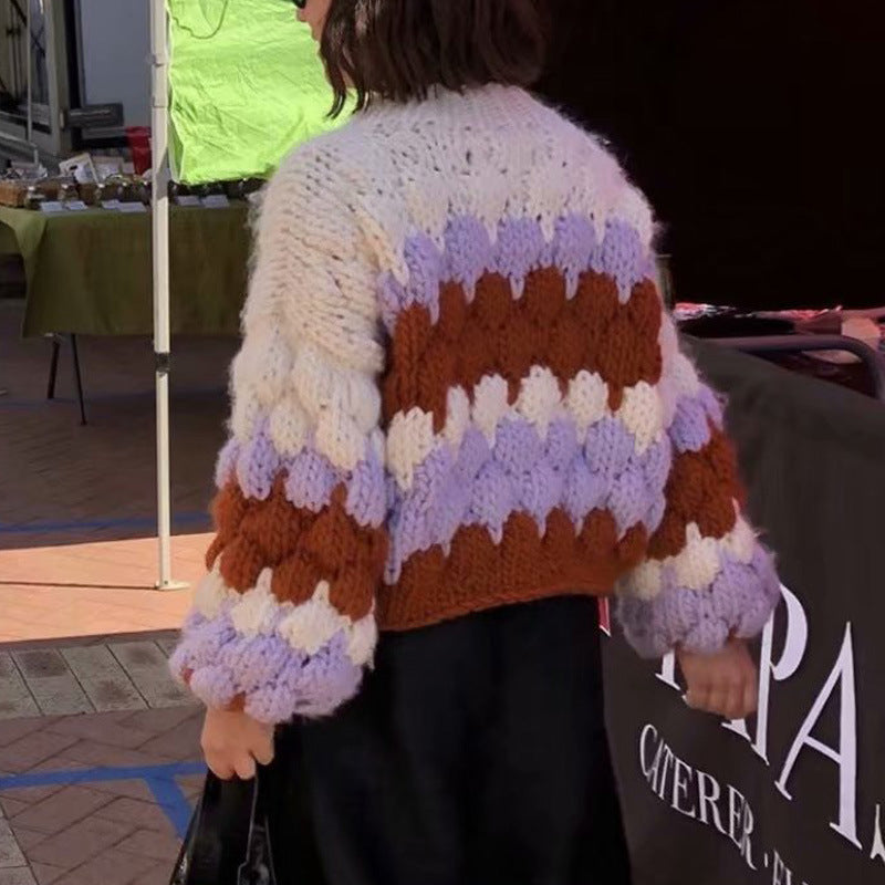 Damen modischer Grobstrickpullover mit farbenfrohem Wellenmuster und großzügigen Ärmeln W&W Mode
