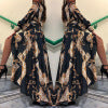 Damen Asymmetrisches Maxikleid mit elegantem Barockmuster und tiefem Schlitz WW