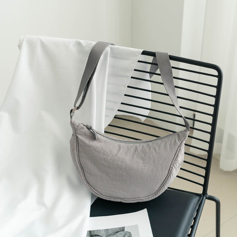 W&W Mode | Stilvolle Half Moon Crossbody Tasche