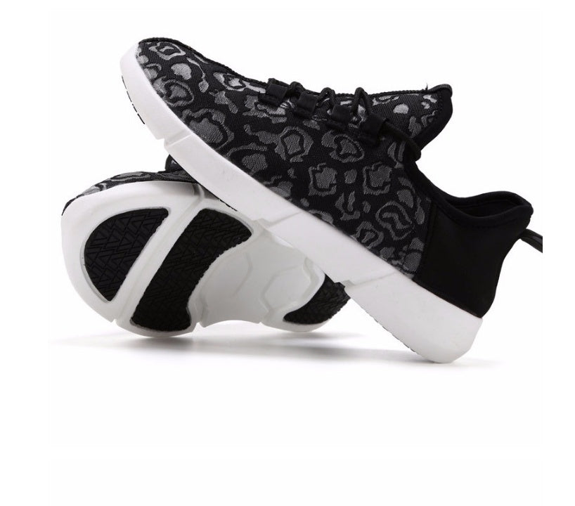 WW | Leuchtende Sneaker Mit Usb Aufladung