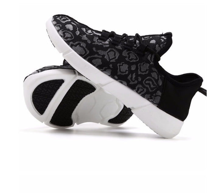 W&W Mode | Leuchtende Sneaker Mit Usb Aufladung