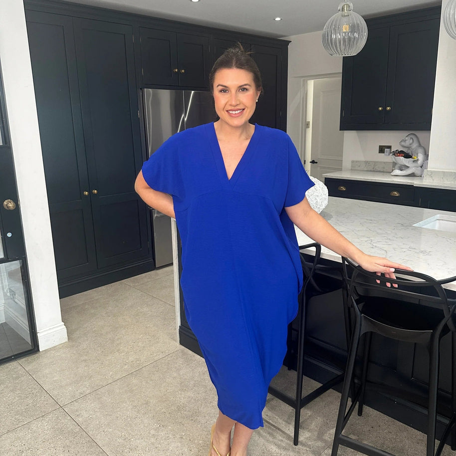 Kleid mit V-Ausschnitt | Unser Bestseller 2024