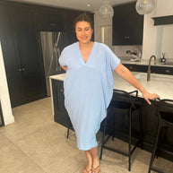 Kleid mit V-Ausschnitt | Unser Bestseller 2024