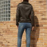WW | Winterjacke aus Kunstwildleder mit Fell und Gürtel