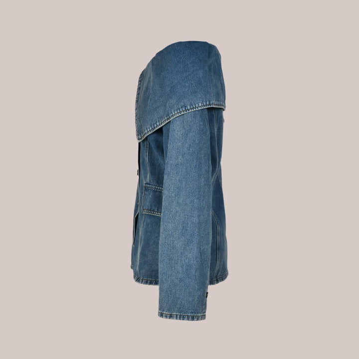 W&W Mode - Stilvolle Jeansjacke mit Knopfdetails