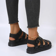 WW | Sandals with buckle and platform with open toes