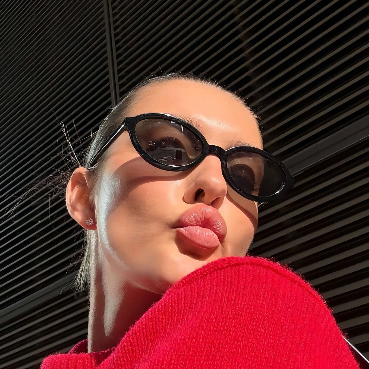 W&W | Ovale Sonnenbrille mit kleinem Rahmen