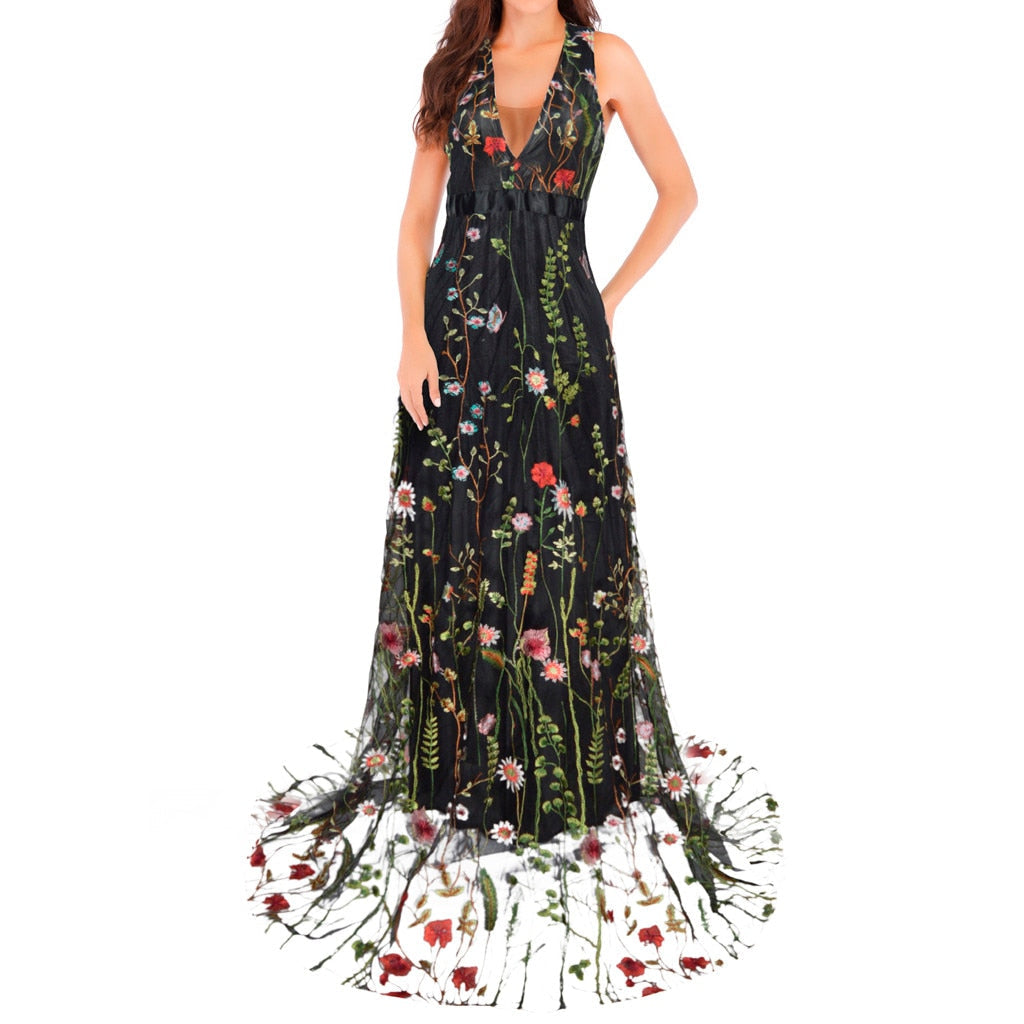 W&W Mode | Fabulous Ärmelloses besticktes Kleid